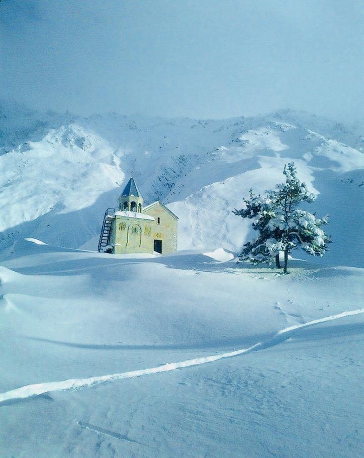 Nino Khetaguri Guest House Stepantsminda Exterior foto